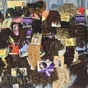NEW “Hair Extensions” Lot 35